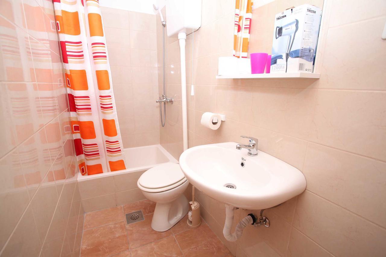 Apartments Kovacic Makarska Habitación foto